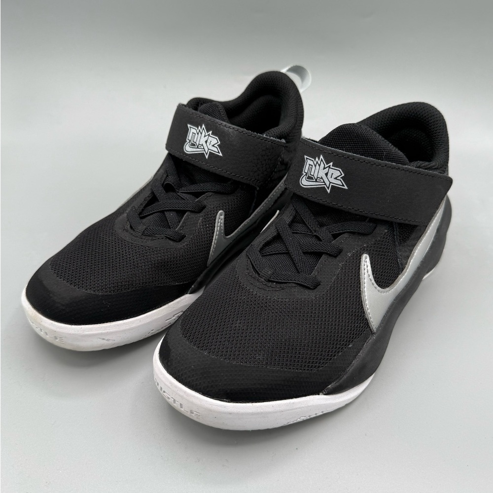 Nike Team Hustle D Fly Ease, Kid’s size 1.5